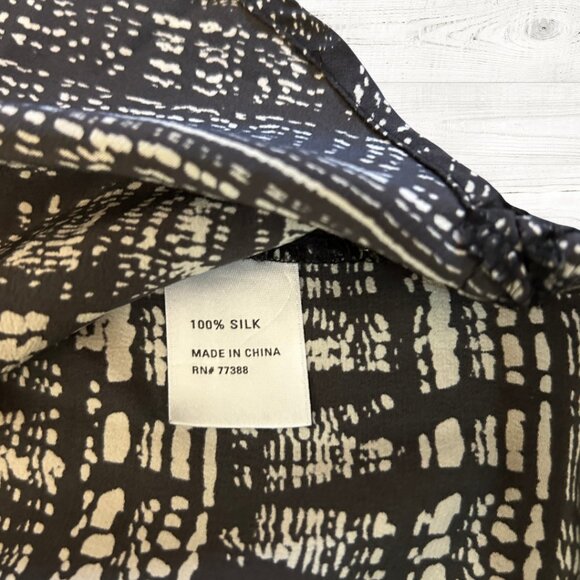 Broadway and Broome 100%Silk Long Sleeve Button Down Dress Small - Picture 3 of 4